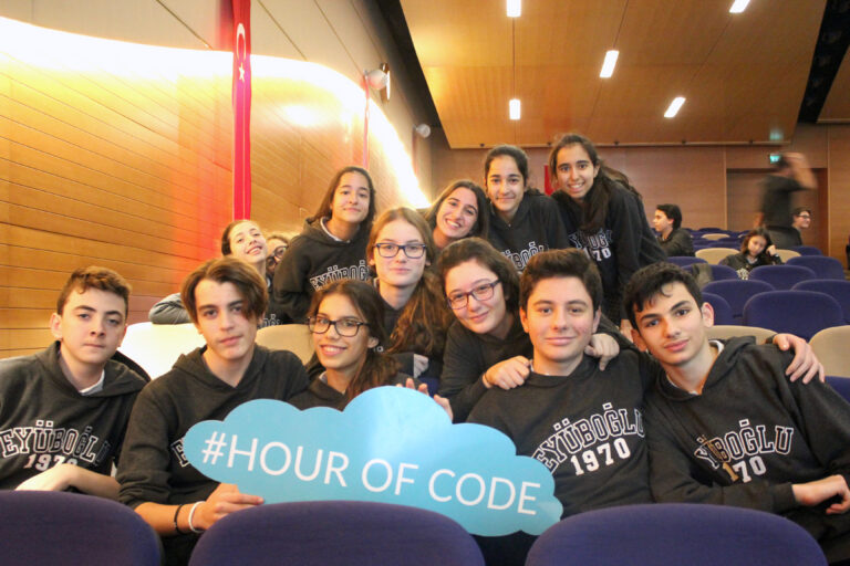 Hour of Code Turkey” Yaklaşıyor: Etkinlik Videolarınızı Gönderin, Dünyaya Duyuralım